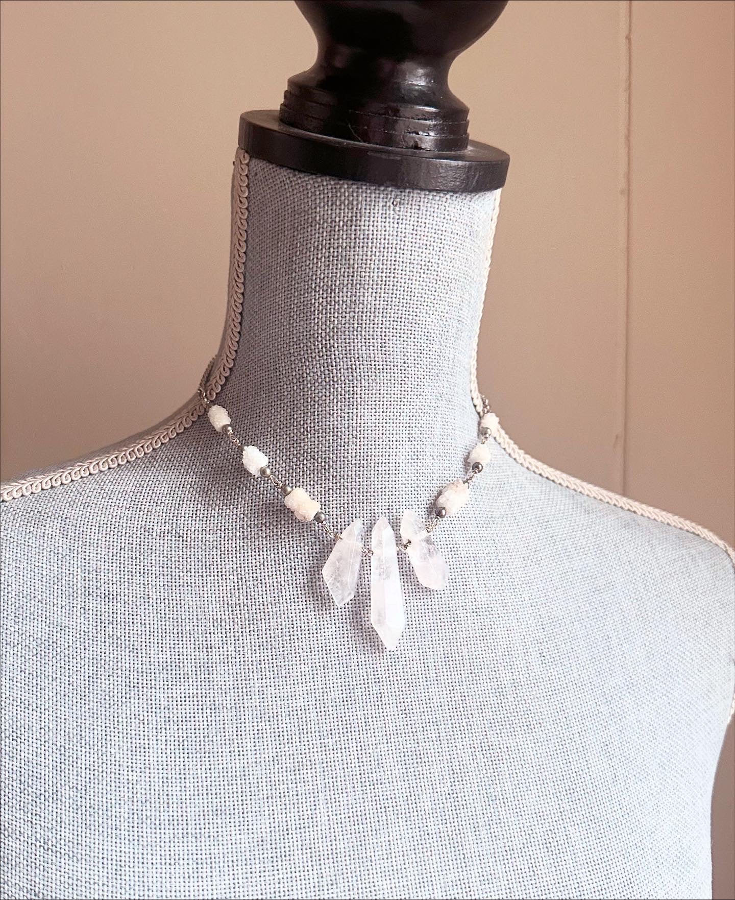 Trinity quartz necklace