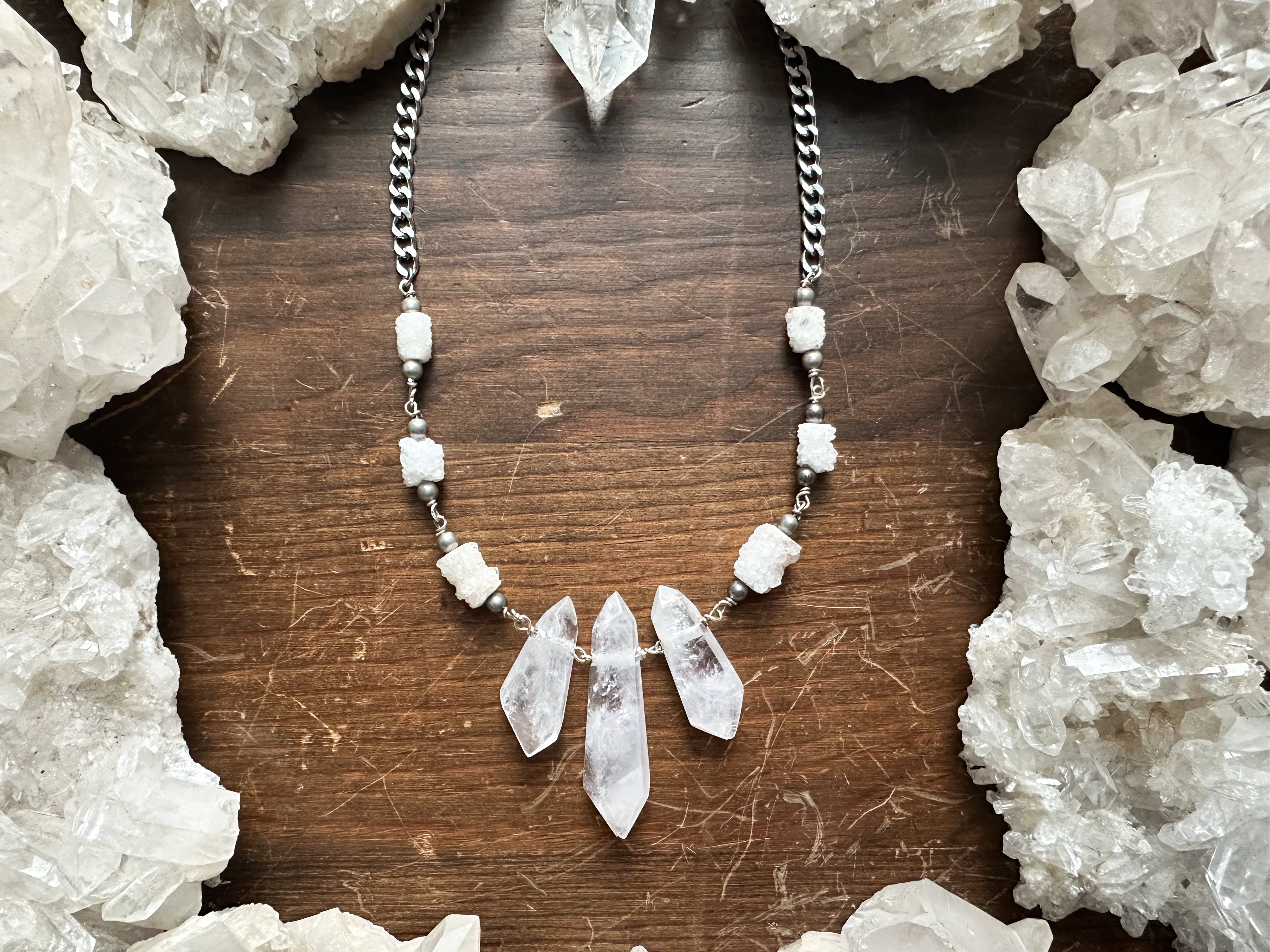 Trinity quartz necklace