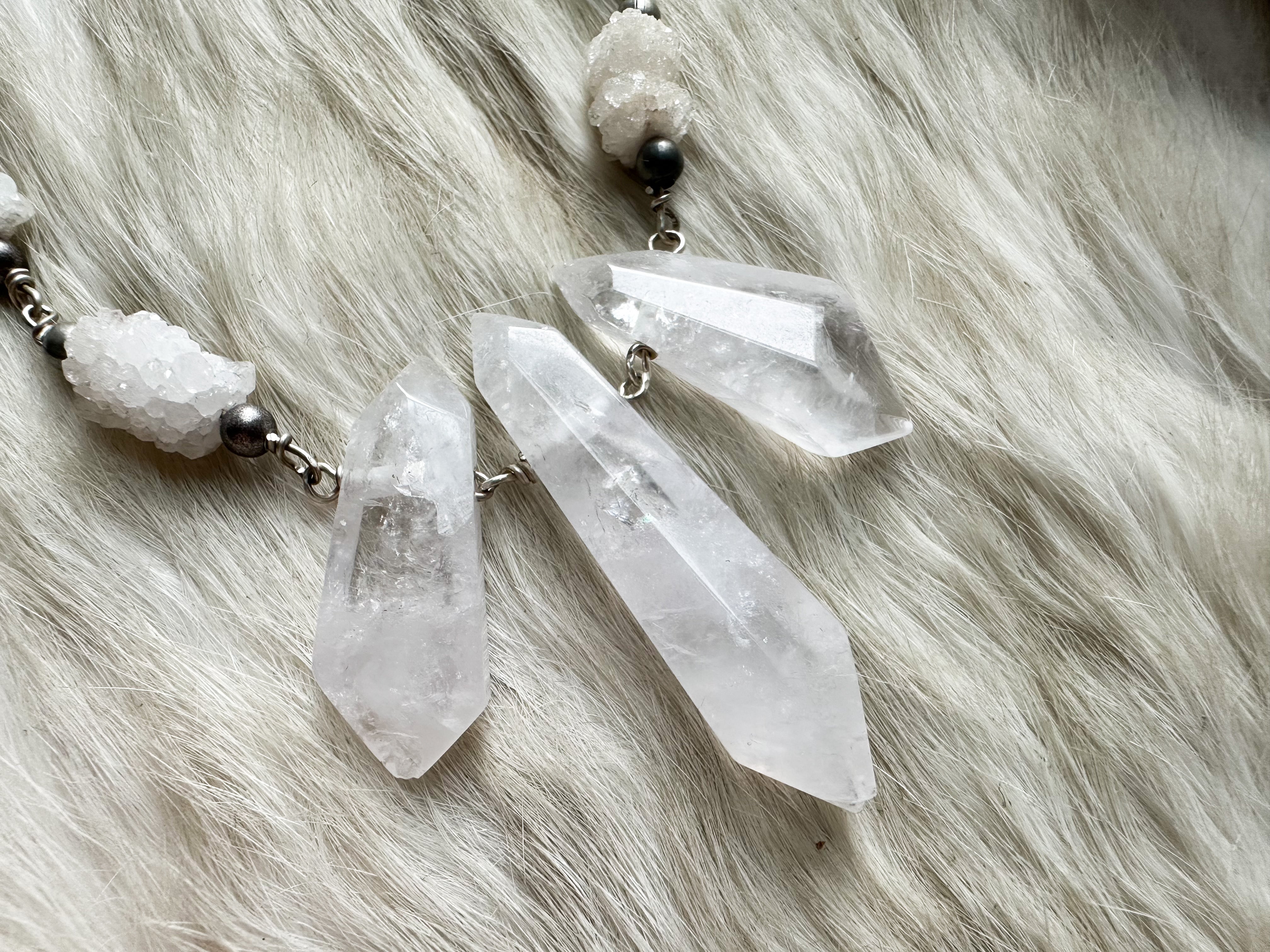 Trinity quartz necklace