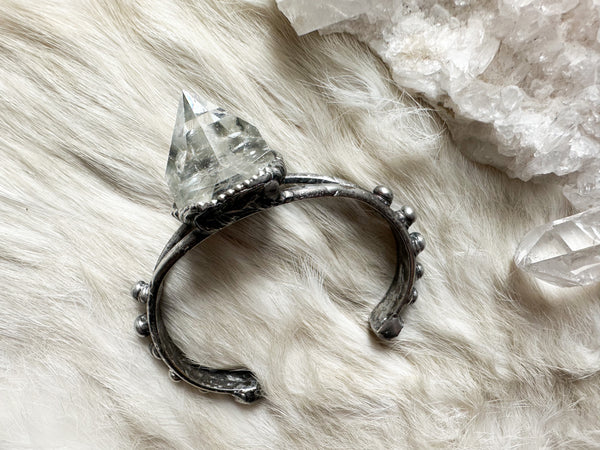 Apophyllite Pyramid Power cuff