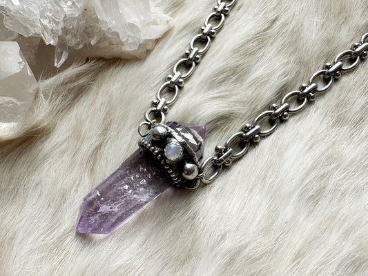 Amethyst Vogel power necklace